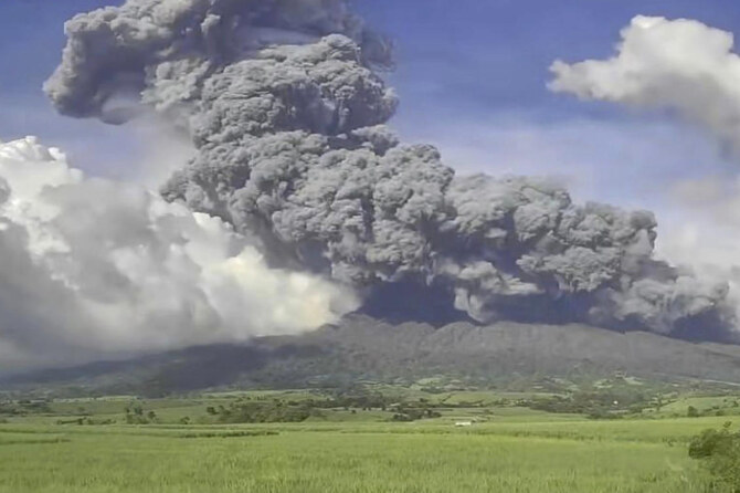 Mass evacuation of Philippine villages underway after a brief but major volcanic eruption